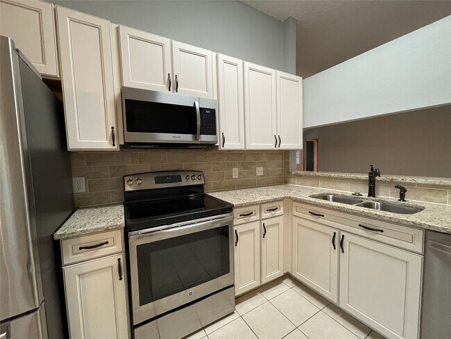 Building Photo - 9838 Golden Eagle St