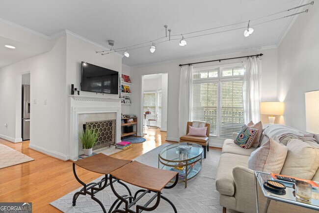Building Photo - 50 Biscayne Dr NW