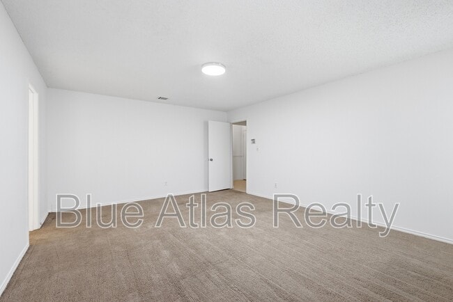 Building Photo - 4101 Gentle Springs Dr