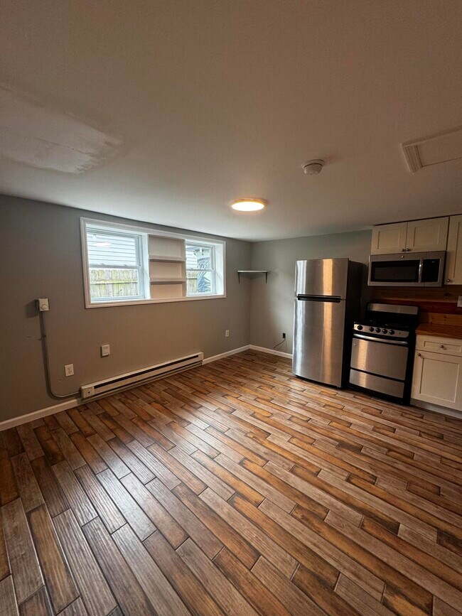 Building Photo - 759 Dakota St