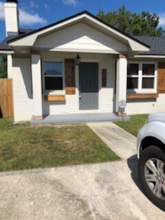 Primary Photo - Forest Hills Completely Remodeled Duplex