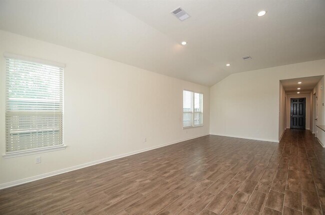 Building Photo - 20918 Cullen Ranch Rd