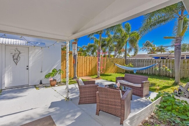 Building Photo - 727 Bunker Rd