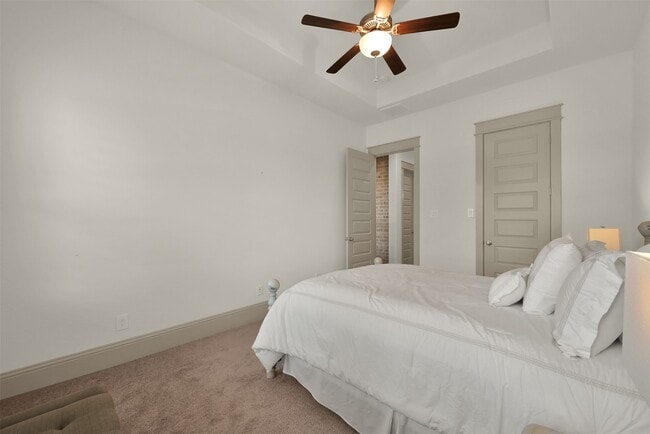 Building Photo - 2072 Laurie Darlin Dr