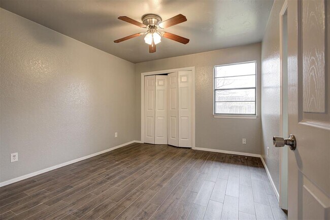 Building Photo - 2301 Tredington Way