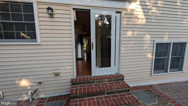 Building Photo - 4500 Stone Pine Ct