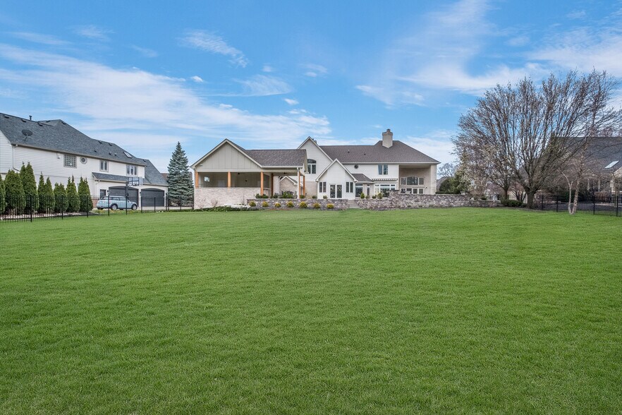 Building Photo - 13621 Singletree Ct