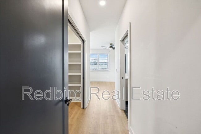 Building Photo - 2109 23rd Ave N