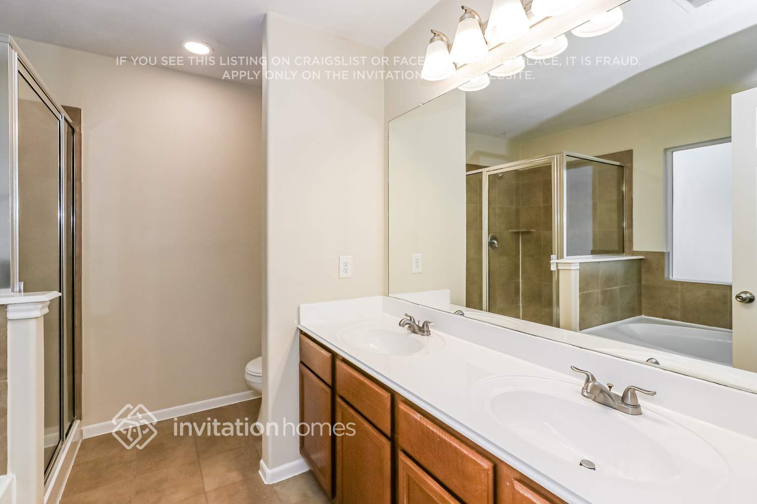 Building Photo - 5806 Le Carpe Plantation Ct