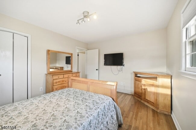 Building Photo - 58 Dogwood Rd