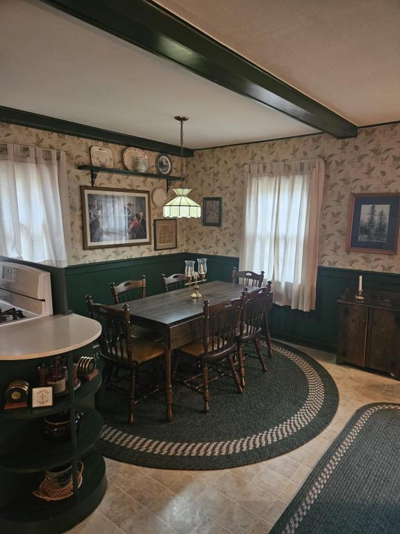 Building Photo - 502 Lulu Ave