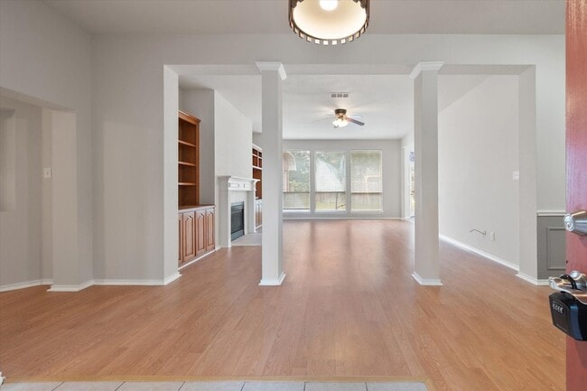 Building Photo - 6103 Sea Island Trail