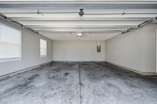 Building Photo - 4483 Plantation Oaks Blvd