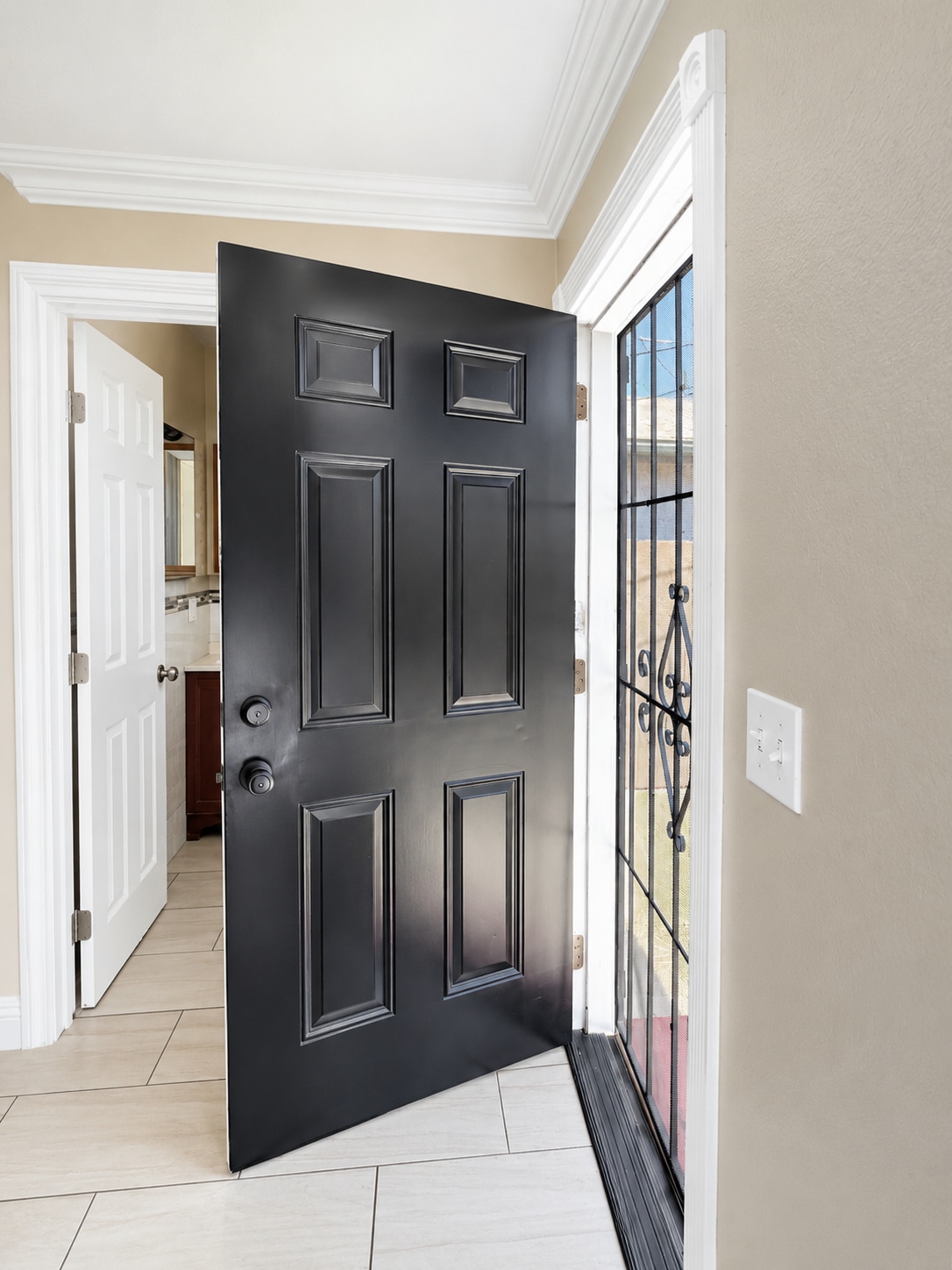 Entrance - 4367 38th St