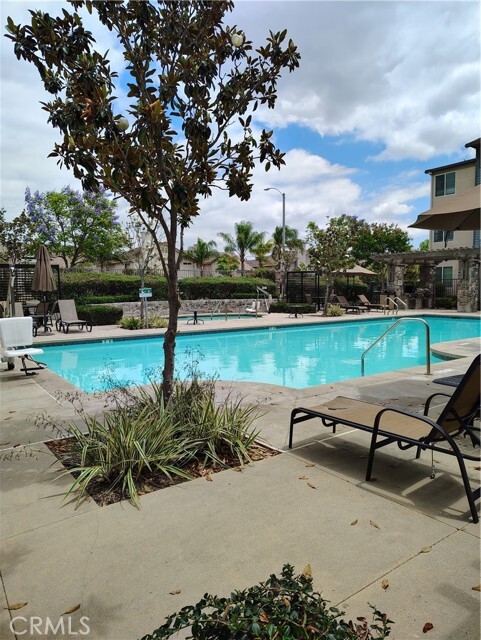 Building Photo - 937 Savi Dr