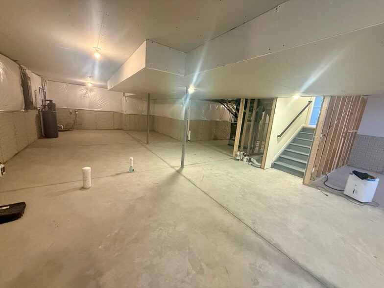 Unfinished basement - 2062 Broccoli Dr