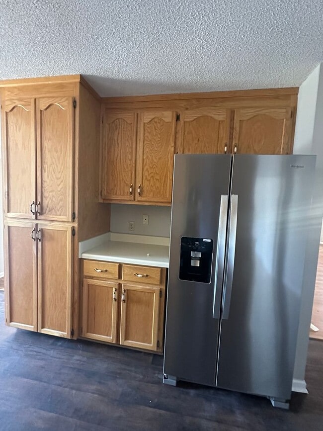 Building Photo - Valley Stream Subdivision!!