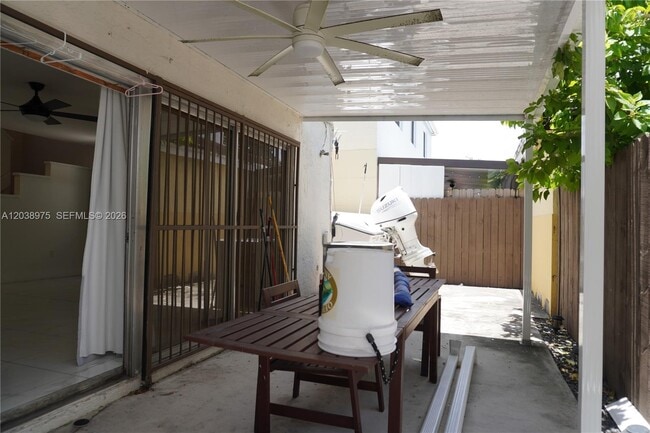 Building Photo - 9132 SW 148th Ct