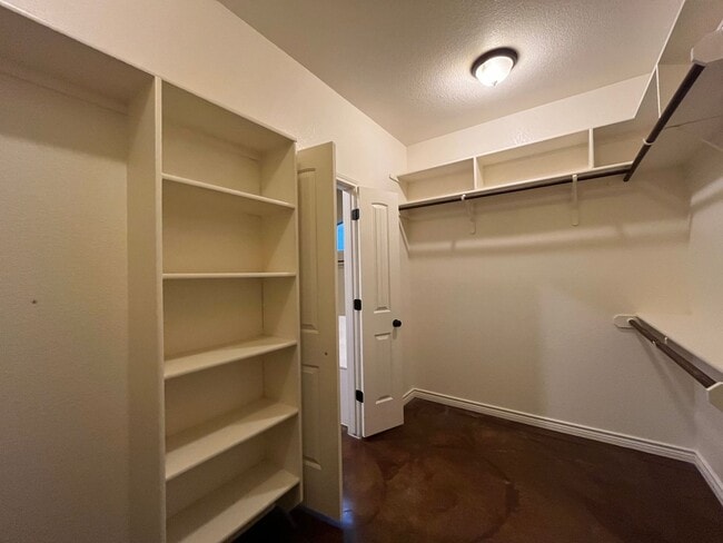 Building Photo - AVAILABLE NOW:  3 bedroom house: Midway ISD:  Move-In Special