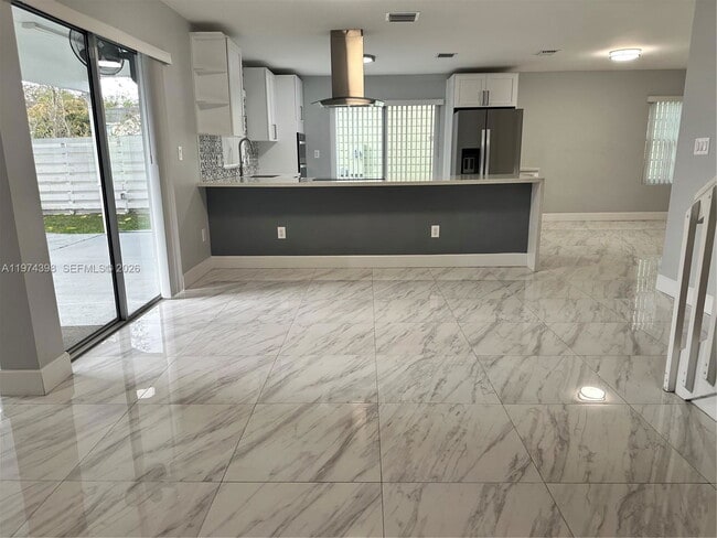 Building Photo - 14024 SW 148th Ln