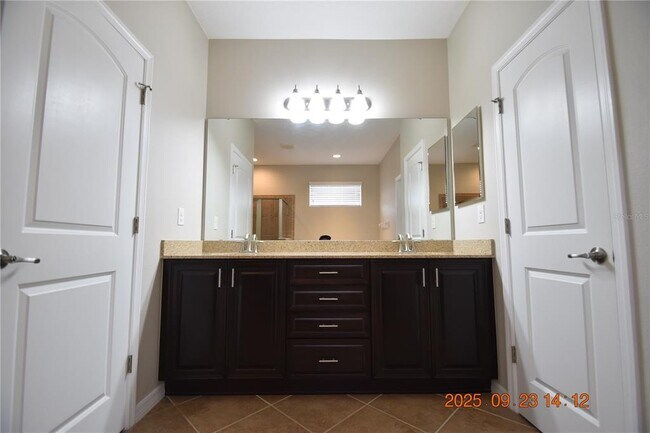 Building Photo - 15660 Starling Water Dr