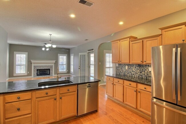Building Photo - 1325 Rain Hollow Cir E