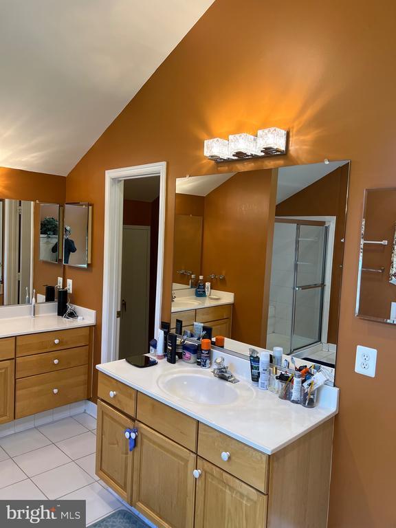 Building Photo - 3911 Arbor Crest Way