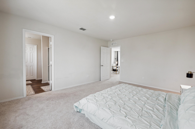 Building Photo - 13352 Sendero Roble