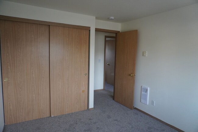 Building Photo - Well Maintained Single Level Home for Lease in Kelso