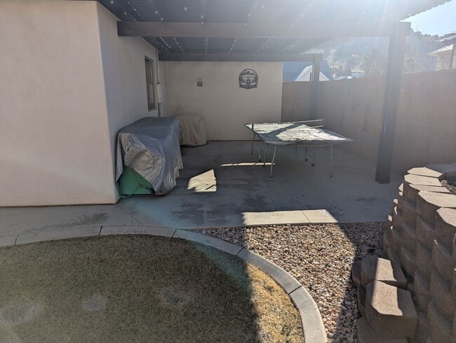 Building Photo - Gorgeous Cedar City Home! 3 Bedroom, 2 Bathroom