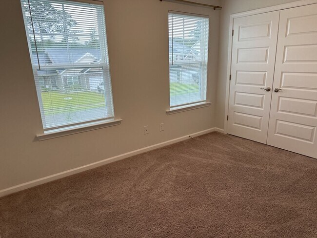 Building Photo - 5029 Castleoak Dr