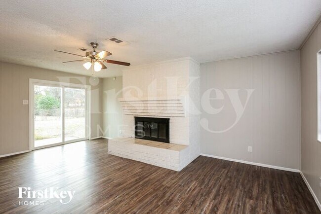 Building Photo - 3500 Coronado Ct