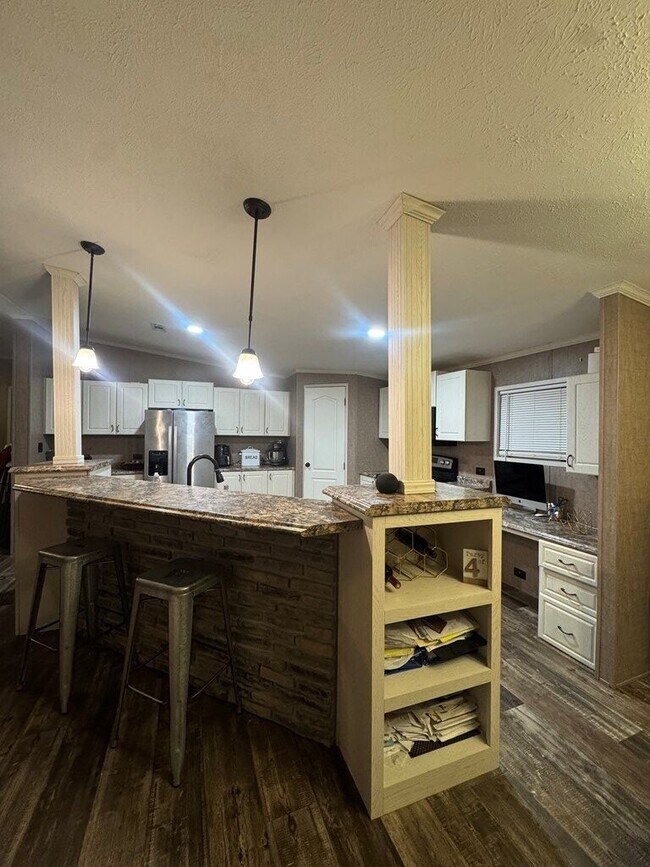 Building Photo - 4009 Brk