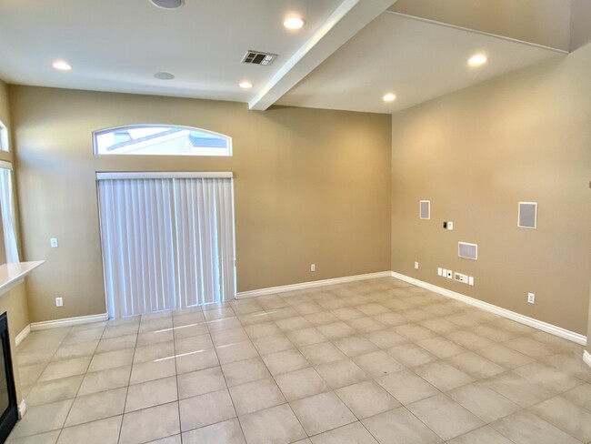 Building Photo - 15917 Sierra Vista Ct