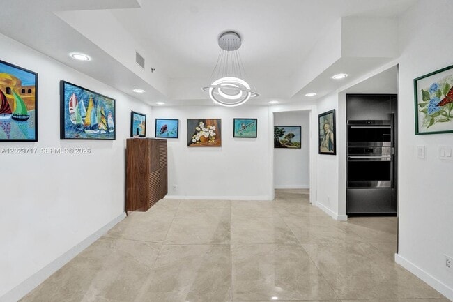 Building Photo - 20281 E Country Club Dr