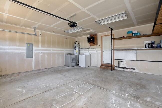 Building Photo - 1124 73rd Dr SE