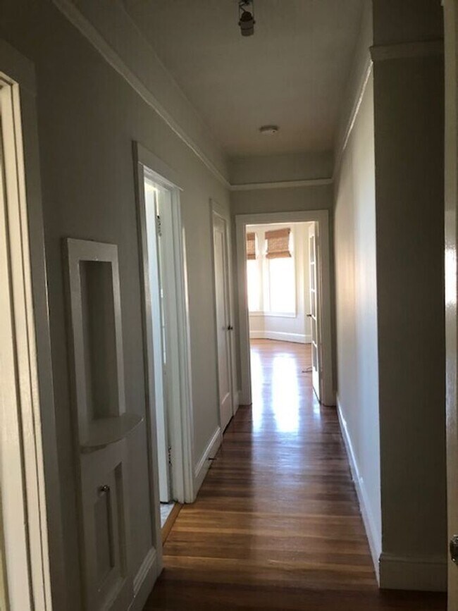 Building Photo - 3155 Broderick St