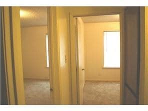 Building Photo - 1317 Southport Dr