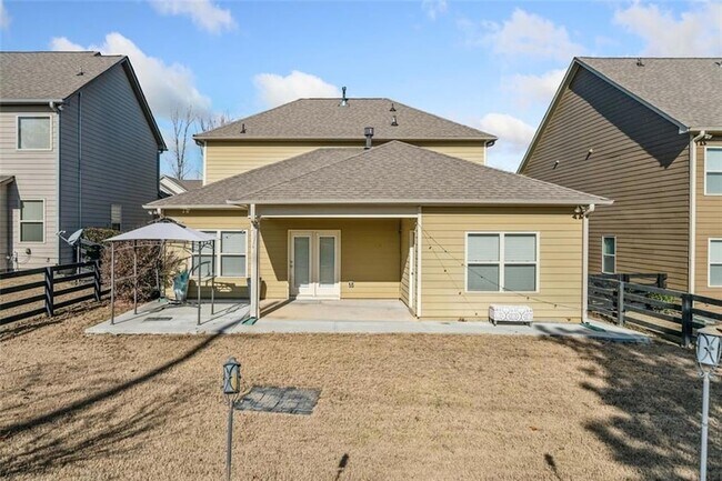 Building Photo - 6623 Rivergreen Rd