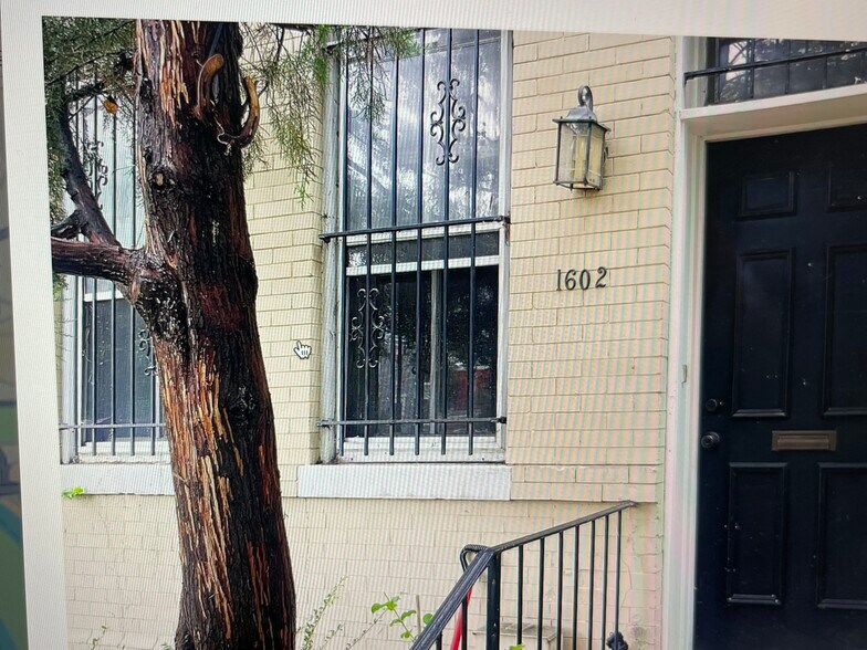 Primary Photo - 1602 E St SE