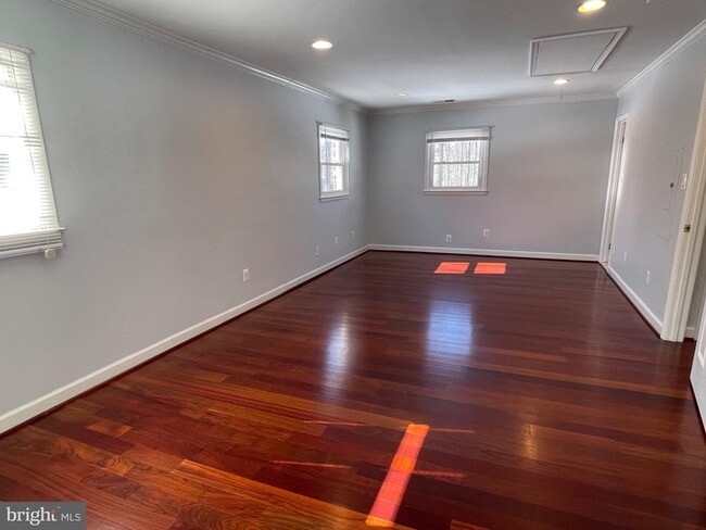 Building Photo - 5300 Summit Dr