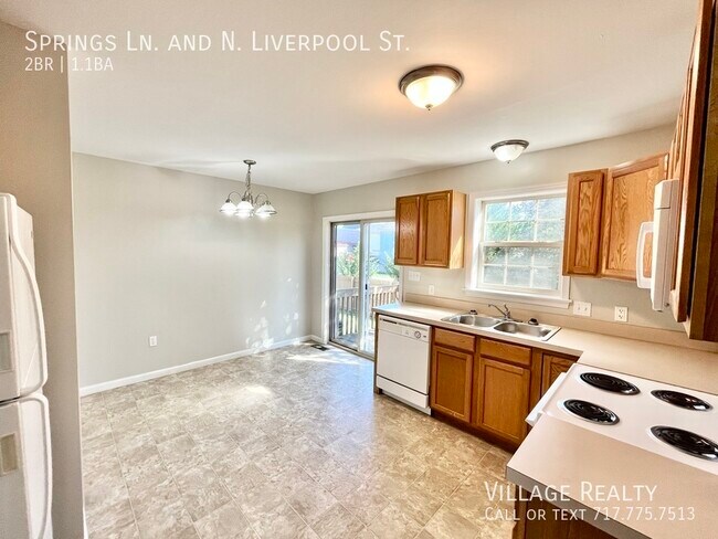 Building Photo - 155 Springs Ln