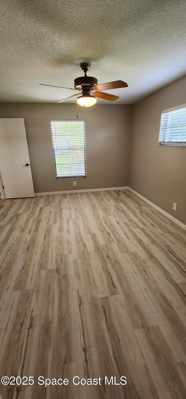 Building Photo - 1003 Cedar Brook Ct