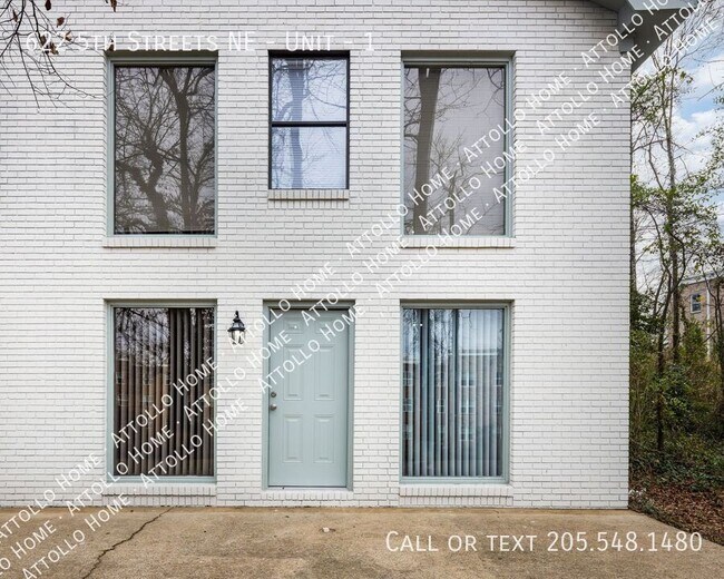 Building Photo - 622 5th St NE