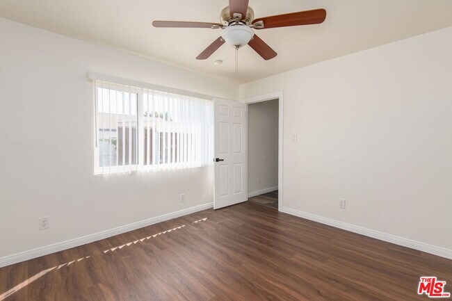 Building Photo - 2134 Cloverdale Ave