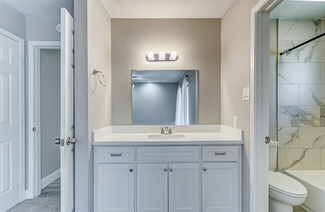 Building Photo - 5423 Fawn Trail Ln