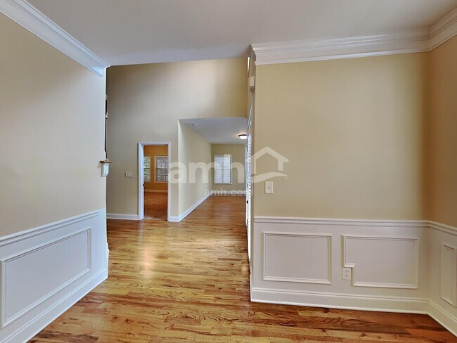 Building Photo - 103 Oakwind Pky