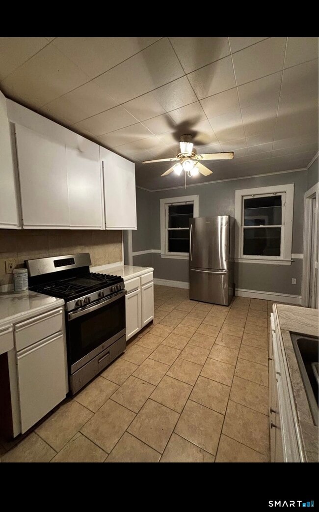 Building Photo - 448 Hillside Ave