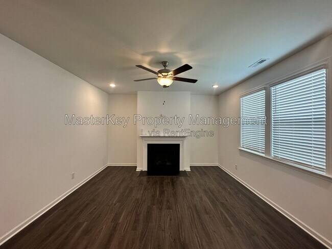 Building Photo - 1202 Briar Gate Dr