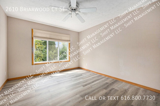 Building Photo - 2610 Briarwood Ct SE